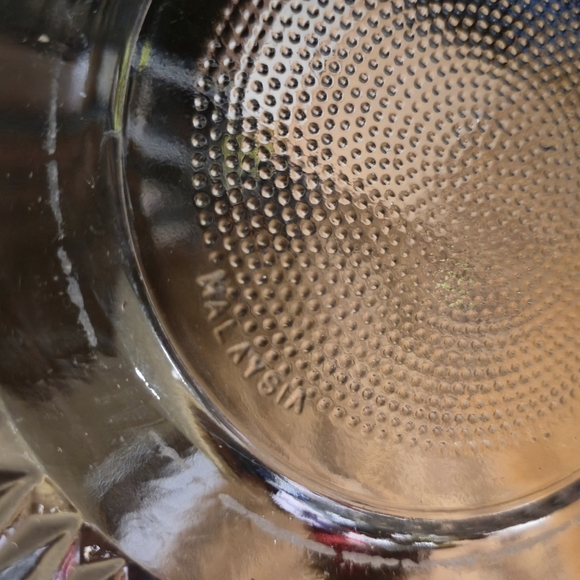 KIG Malaysia Vintage Floral Cotrafecore Pressed Glass Bowl - Picture 4 of 5